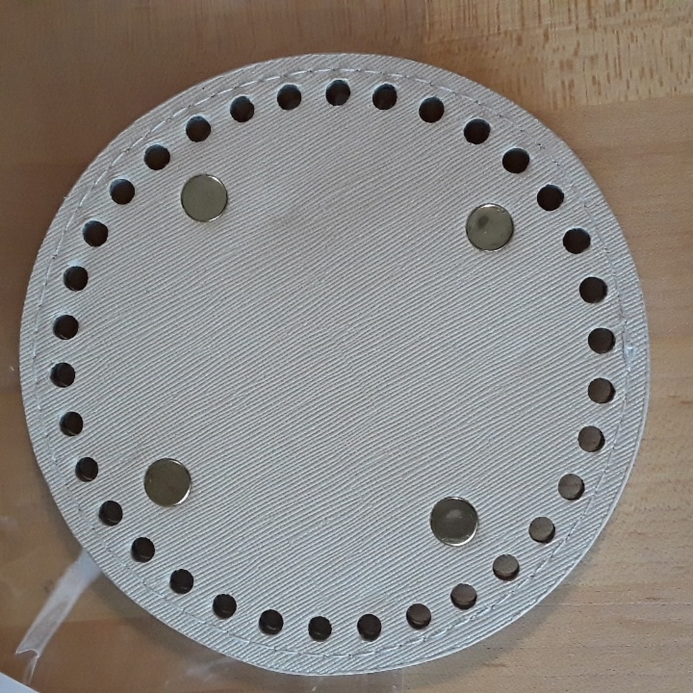 Round Crochet Bag Bottom Shaper. Beige 4.7". - Picture 2 of 4